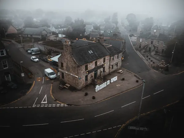 Restaurant, Pub & Rooms