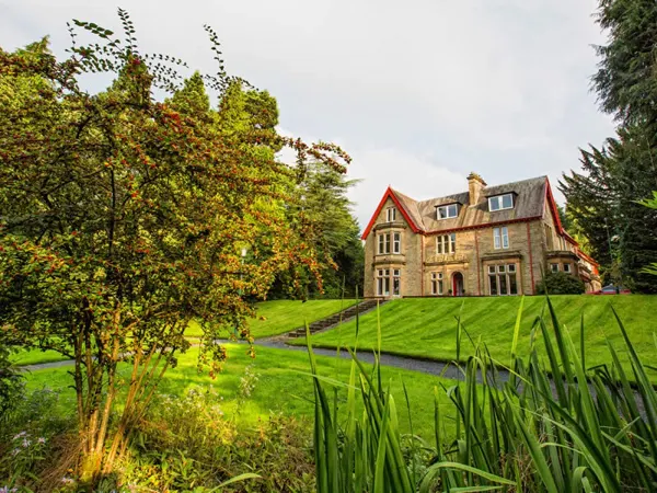 Very attractive and Nicely profitable Hotel - extraordinary views - Scottish Borders- Must View!!