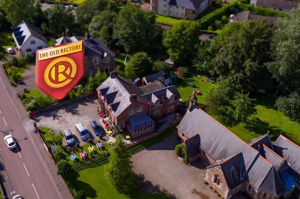 stunning profitable hotel - CALLANDER SCOTLAND-2 bed owners accommodation included*