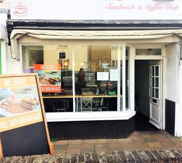 EXCLUSIVE VILLAGE NEAR GRAVESEND - KENT