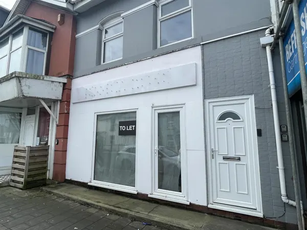 Town Centre retail premises to let