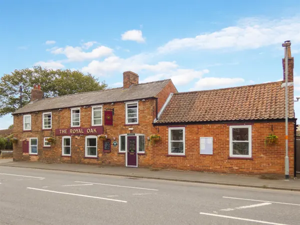 VILLAGE PUB RESTAURANT, COMPREHENSIVELY REFURBISHED, REFITTED & IMMACULATELY PRESENTED THROUGHOUT, LOUNGE BAR & DINER, PUBLIC BAR & GAMES ROOM, GARDEN TRADING, 60% WET TRADE.