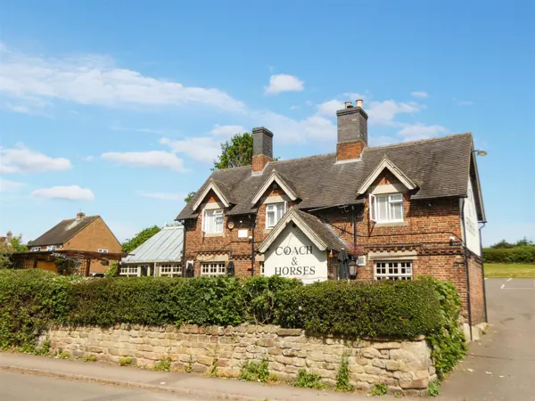 WELCOMING VILLAGE PUB IN GREAT LOCATION, LOUNGE BAR, SNUG LOUNGE, CONSERVATORY DINER, SITE OVER AN ACRE, GREAT OUTSIDE TRADING FACILITIES, LEASEHOLD & FREEHOLD OPTIONS