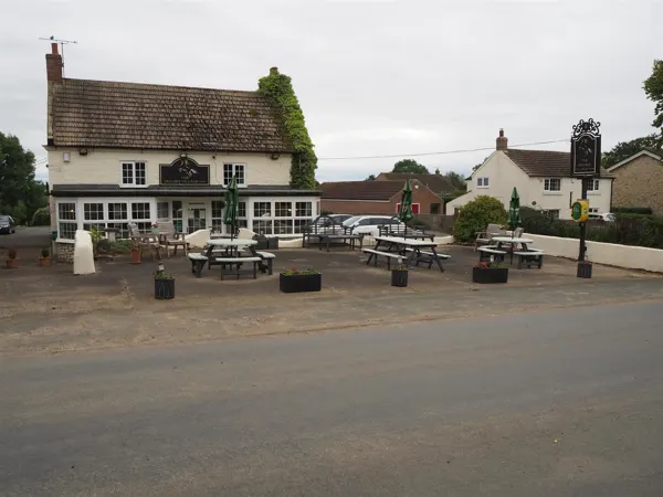 COUNTRY PUB AND RESTAURANT WITH CARAVAN SITE