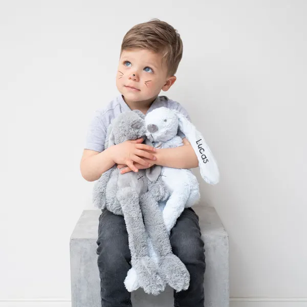 PERSONALISED GIFTS AND PRODUCTS RETAILER