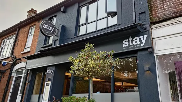 THRIVING BRITISH GASTROPUB  AND LIVE ENTERTAINMENT