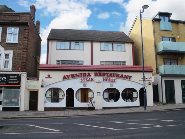 LONDON - WELL-POSITIONED RESTAURANT